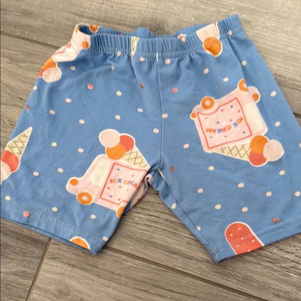 Dot dot smile ice cream kick shorts